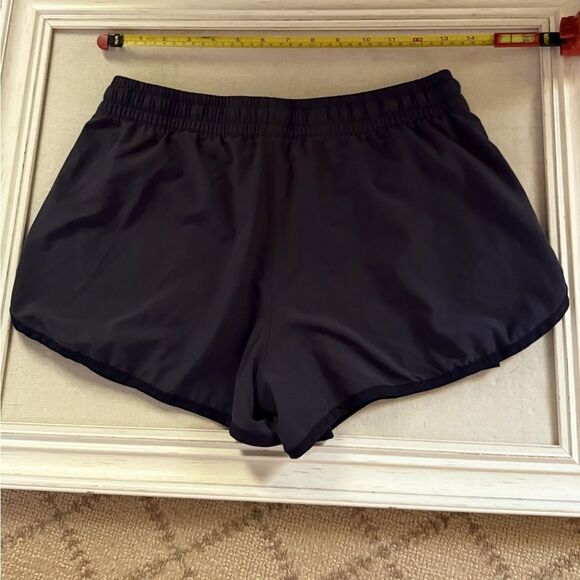 Lululemon black Speed Up high rise black running shorts 8 - Picture 1 of 10